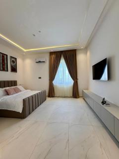 Modern 2 Bedroom Apartment - 9