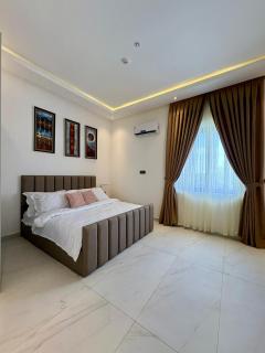 Modern 2 Bedroom Apartment - 4