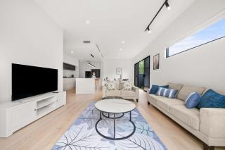 2M 4B Home in Miranda Nr Westfield & Train with Free Parking - Miranda - 8