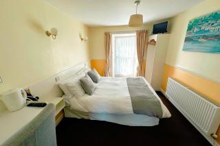 Woodstock Arms - Bar, Bed & Breakfast - 4