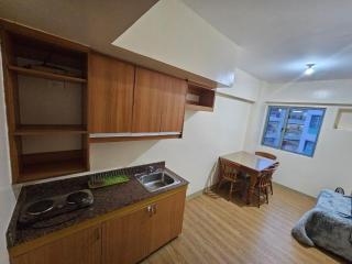 Quiet room with Swimming pool access - Manila - 0