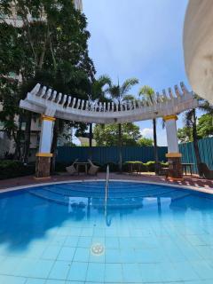 Quiet room with Swimming pool access - Manila - 9