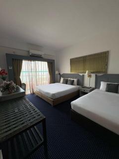 Rainbow deluxe seaview - 9