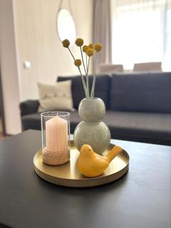 Wanderlust Home Cream, Rasnov Apt for 4, Wifi and Free Parking - Rîşnov - 6
