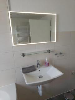 Gemütliche, feine Ferienwohnung mit Nähe zum Rhein- Ideal für 2 - Coblença - 4