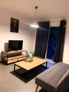 Leu Zarlor Location - - 5