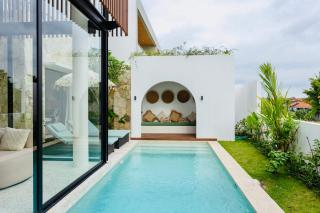 Villa Oria Canggu - Brand new 3BR mediterranean Villa with Ricefield sunset view - 3