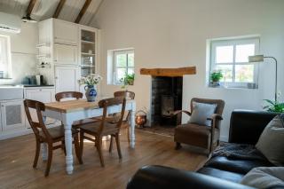 Charming Dutch Country Cottage with Private Garden - - 0