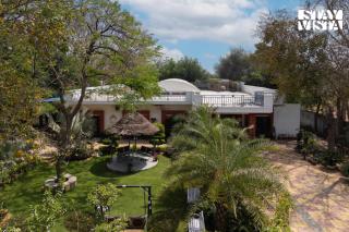 StayVista at Leela Retreat with BBQ & Bonfire - Sohna - 9