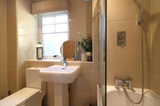 Signature - Cross House - Lanark - 6