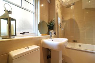 Signature - Cross House - Lanark - 7