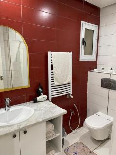 Cozy 1BR Retreat, Steps to Sand - Sousse - 5
