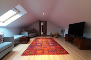 Canal-side 5-Bed Cottage - Sleeps 10 Pet Friendly - Endon - 4