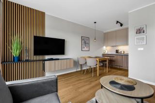 Elegant Beige Harmony Apartment - Warsaw - 5