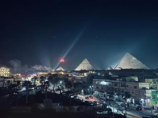 Midnight Pyramids View - Il Cairo - 0