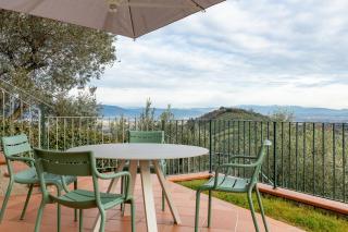 GuestHost - Lovely Apt with Panoramic Terrace - Carmignano - 0