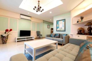 5 mins walk to Chiang Mai Night Bazaar, 3 bedrooms, 3 bathrooms, with garden, a quiet dreamy cottage in the middle of the city - Chiang Mai - 9