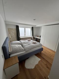 Gemütliches Zimmer mit eigenem Tageslichtbad - Unterhaching - 4