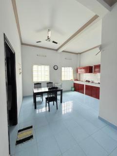 Nhà nghỉ Huyền Linh - Ấp Thiện Sơn - 1
