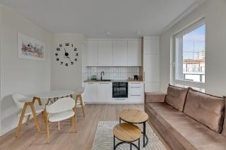 Horizon 88 - Sea View by Grand Apartments - 8