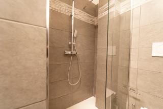 Green house accomodation - Milan - 5