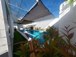 BALAI AURORA Pool & Lounge - Manila - 5