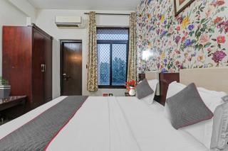 Townhouse Jalsa Resort - Goshainganj - 0