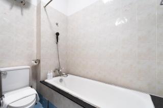 Mia Hotel & Cafe - Free Laundry - Ho Chi Minh City - 1