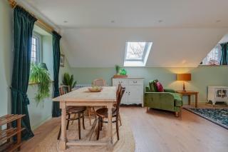Treetops at Cherry Tree Cottage - Hankerton - 9
