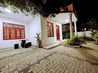 Rooftop Garden - 3 Bedrooms - Parking - 10minBeach - Dehiwala - 4