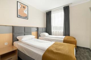 Functional Apartments with AC Lechicka Very Berry by Noclegi Renters - Poznań - 9