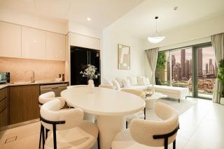 Stunning 2BR Apartment with Burj Khalifa and Fountain Views - 5-Min Walk to Dubai Mall and Souk Al Bahar - Dubai - 5