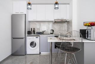Tangerine Modern 1-BR Apartment in Larnaca - Lanarka - 7