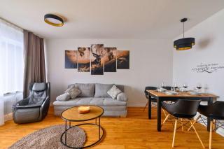 Holiday&Stay, Pool, Massagesessel, 85Zoll TV, Küche - Obertal - 9