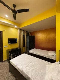 Rising stay - Gurgaon - 0