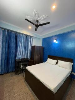 Rising stay - Gurgaon - 4
