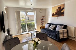 Modern 2 Bed Apartment, Entire Unit, Inside City - Manchester - 6