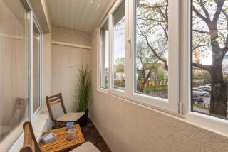 Cozy Apartment with FREE Parking - 3