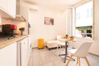 cœur historique de cannes entre palais et mer - 8