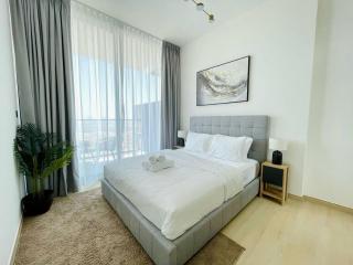 Jvc 1br Apartment Modern Comfort, Pool, Parking - 0