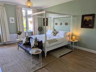 Country house holiday with a tennis court! - Binham - 0