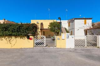 La Casa di Mirtilla by BarbarHouse - Torre dell'Orso - 0