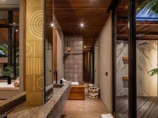 House of Winds Complex - Lush 9BR Exotic Escape - 3x3BR Villas near Canggu - 2