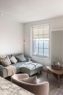 Wellington Retreat - Modern apartment, central Ramsgate, direct sea views, short walk to harbour, town and beach - 7