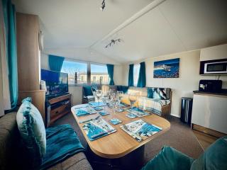 Cosy Quiet Caravan By The Sea - Dinas - 0