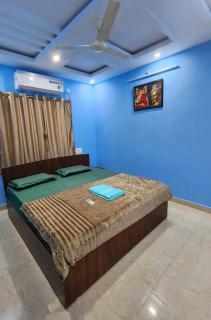 RUSHITHA HOMESTAY - NEAR To ALIPIRI- FREE WIFI - FAMILY STAY ONLY - ANDROID TV - DOOR SERVICE - Tirupati - 3