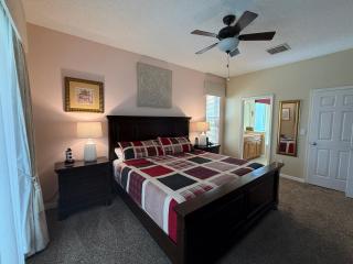 Seasons Villa 6 bedrooms, 4 masters and water view - Kissimmee - 3