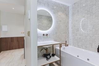 Divine Couture - Suite Montaigne - Carrières-sur-Seine - 9