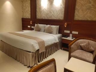 Hotel Grace Plaza Near IGI Airport - New Delhi - 0
