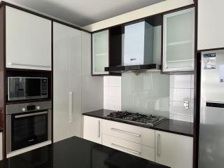 Stylish 5 Bedroom Property - Auckland - 7